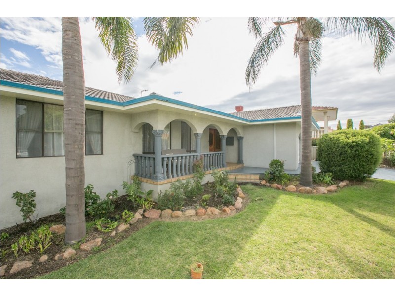 30 Hadley Gardens, Kardinya WA 6163