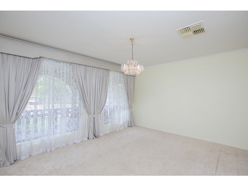 30 Hadley Gardens, Kardinya WA 6163