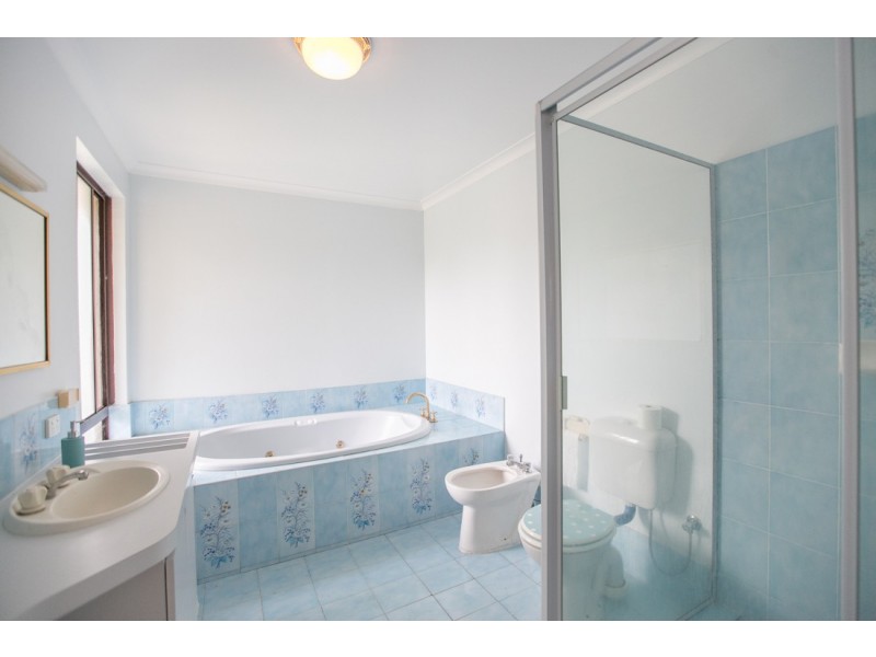 30 Hadley Gardens, Kardinya WA 6163