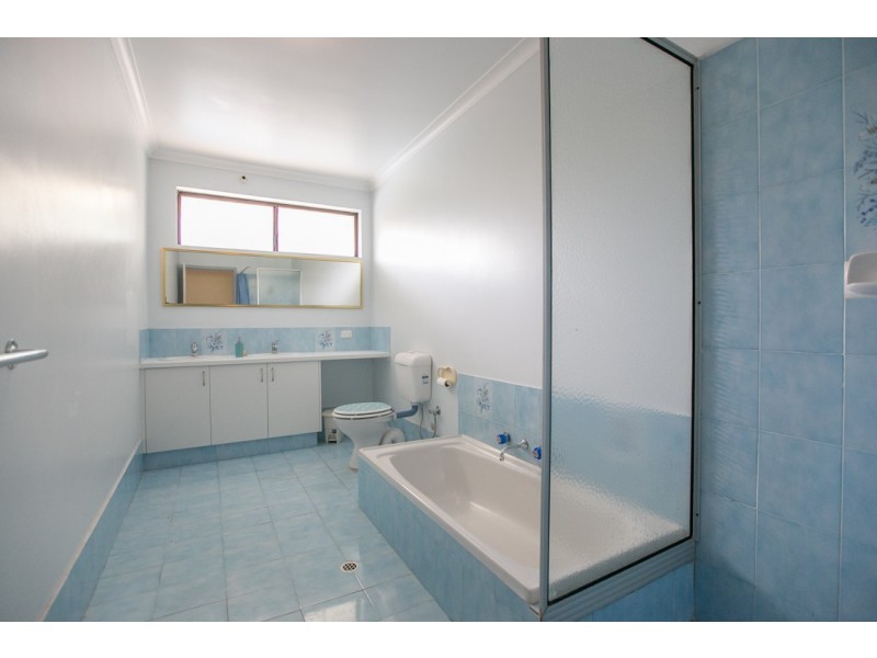 30 Hadley Gardens, Kardinya WA 6163