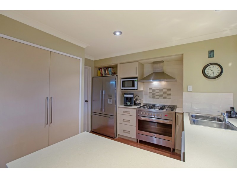 11 Waring Way, Kardinya WA 6163