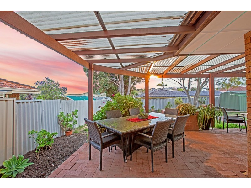 11 Waring Way, Kardinya WA 6163