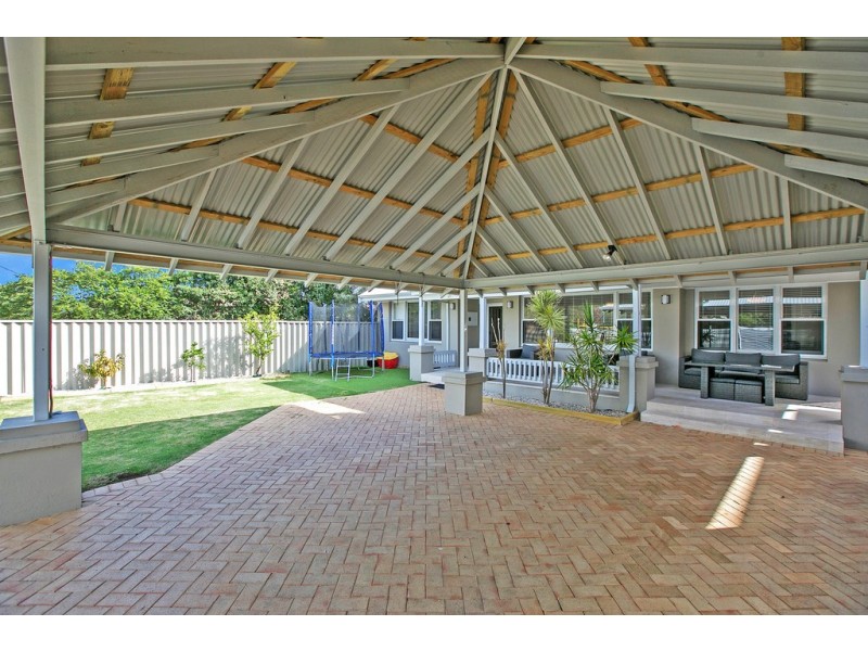 53 Pembroke Street, Bicton WA 6157
