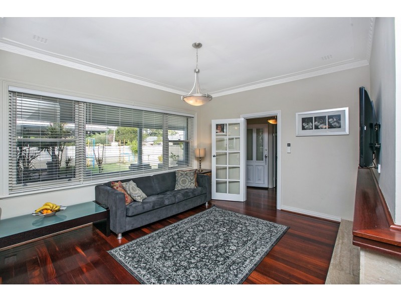53 Pembroke Street, Bicton WA 6157
