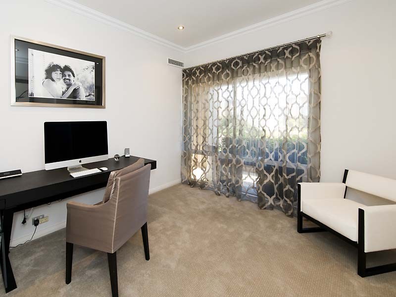 23 Aldenham Drive, Southern River WA 6110