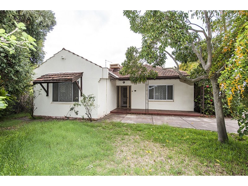 12 Fletcher Street, Applecross WA 6153