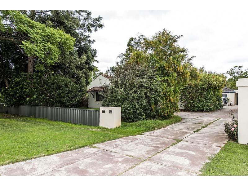 12 Fletcher Street, Applecross WA 6153