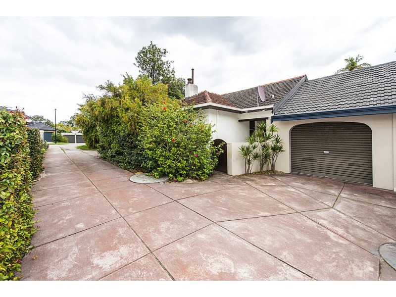 12 Fletcher Street, Applecross WA 6153