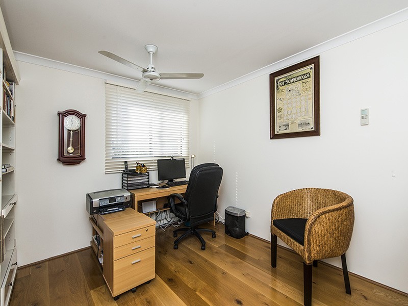 11 Cantray Ave, Applecross WA 6153