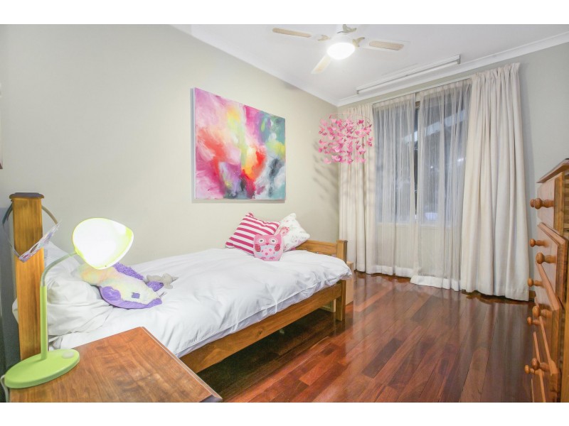 20 Clive St, Bicton WA 6157