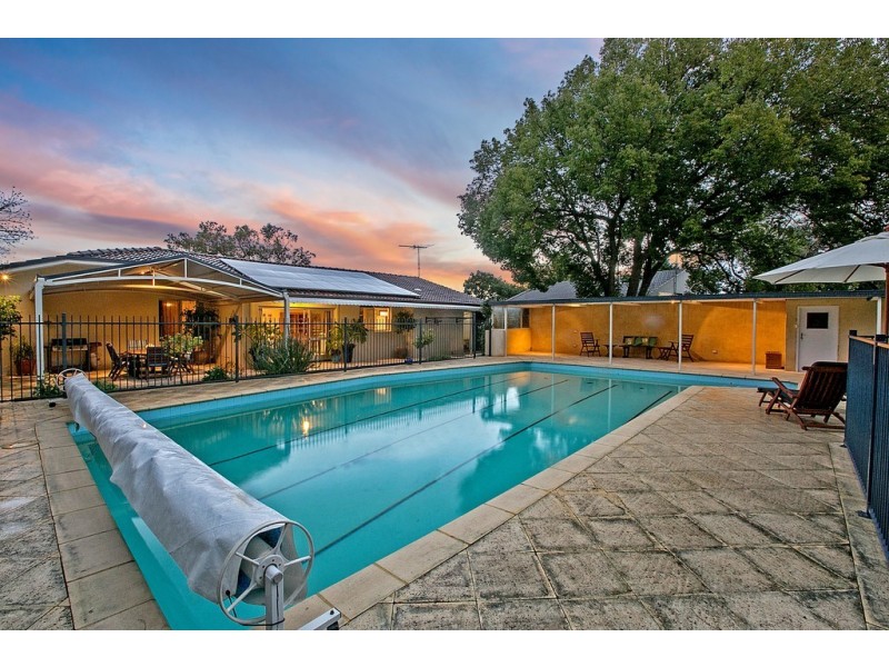 20 Clive St, Bicton WA 6157