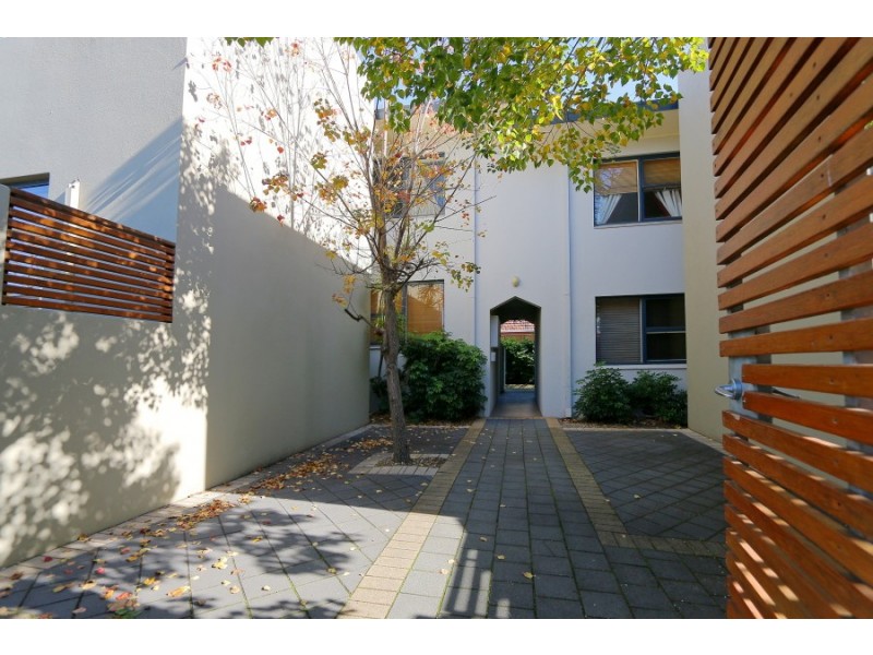 5/25B Ullapool Road, Applecross WA 6153