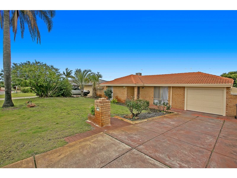 8 Bottlebrush Drive, Thornlie WA 6108