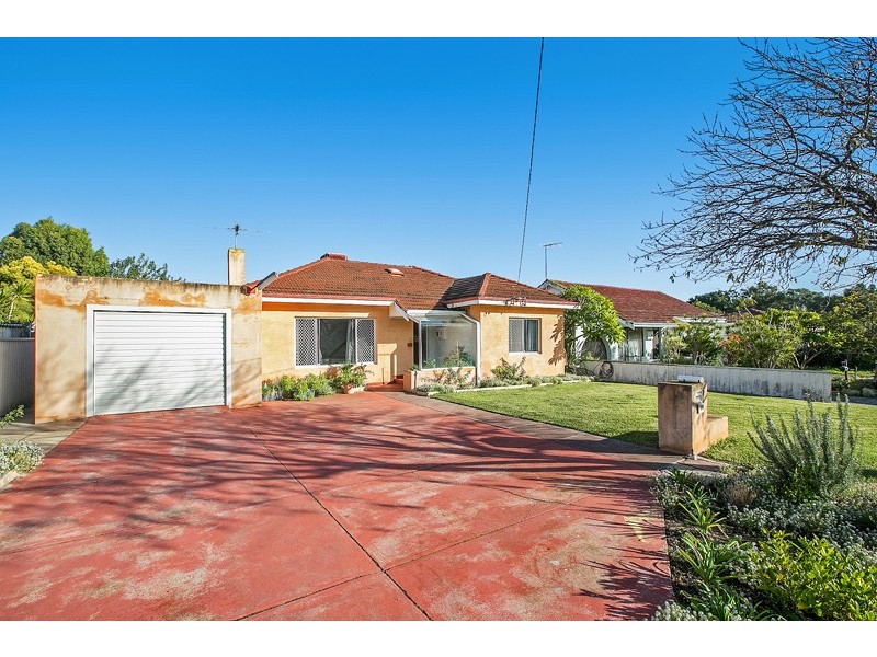 13 Choules Place, Myaree WA 6154