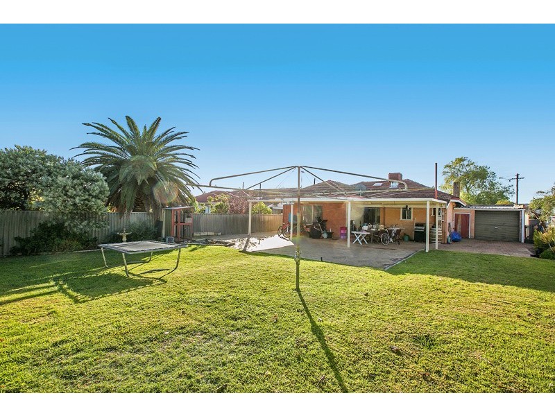 13 Choules Place, Myaree WA 6154