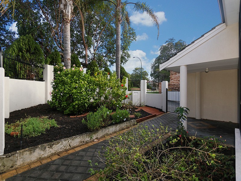 2B Coomoora Road, Mount Pleasant WA 6153