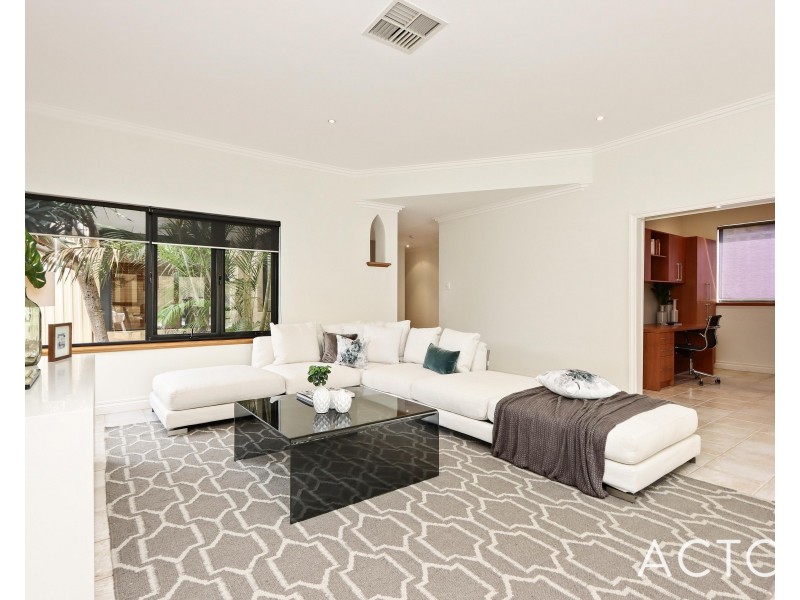 4A Enard Place, Ardross WA 6153