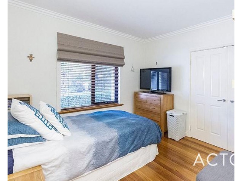 4A Enard Place, Ardross WA 6153