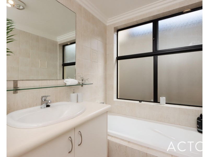 4A Enard Place, Ardross WA 6153