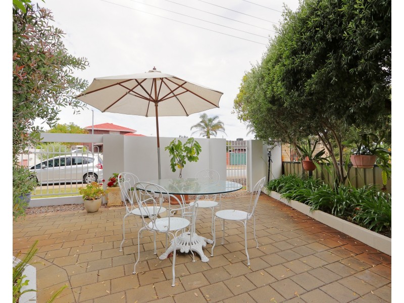 4 Brolga Promenade, Willetton WA 6155