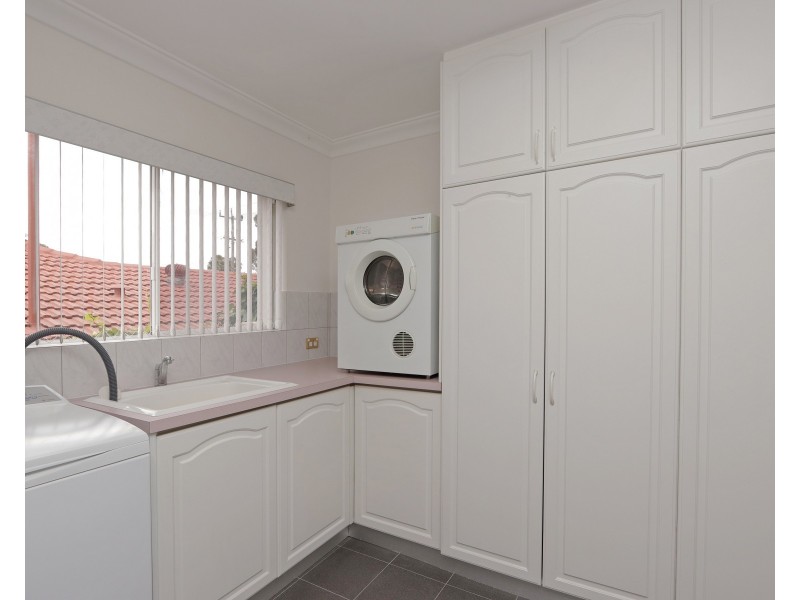 4 Brolga Promenade, Willetton WA 6155