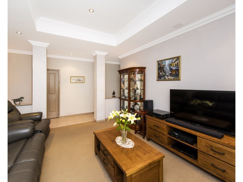 79b Redwood Crescent, Melville WA 6156