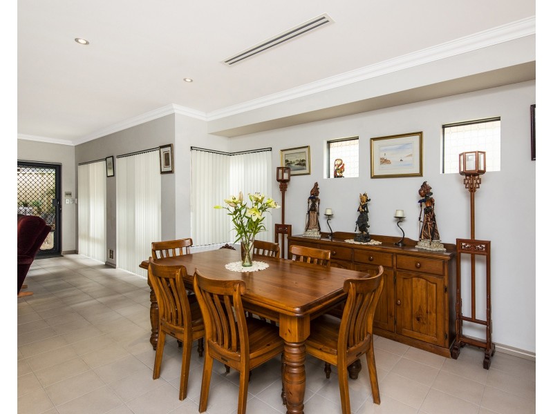 79b Redwood Crescent, Melville WA 6156