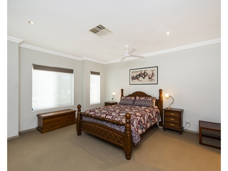 79b Redwood Crescent, Melville WA 6156