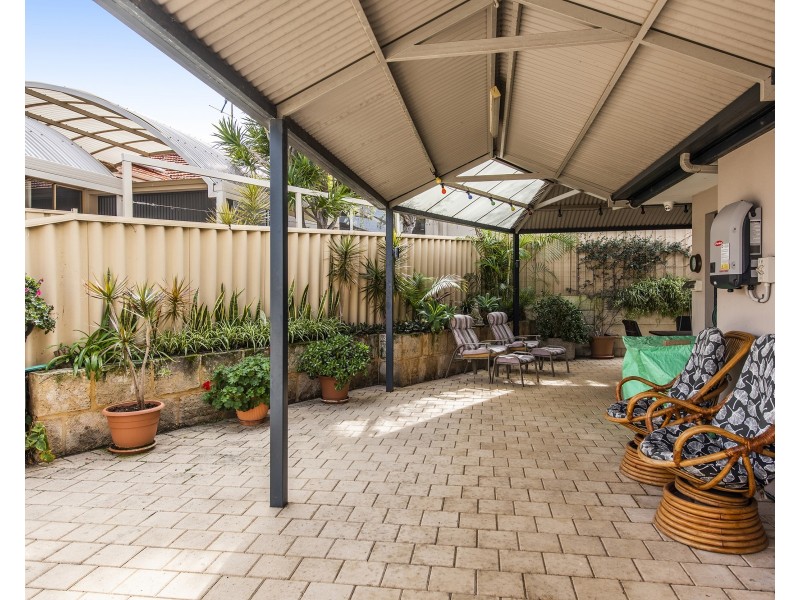 79b Redwood Crescent, Melville WA 6156