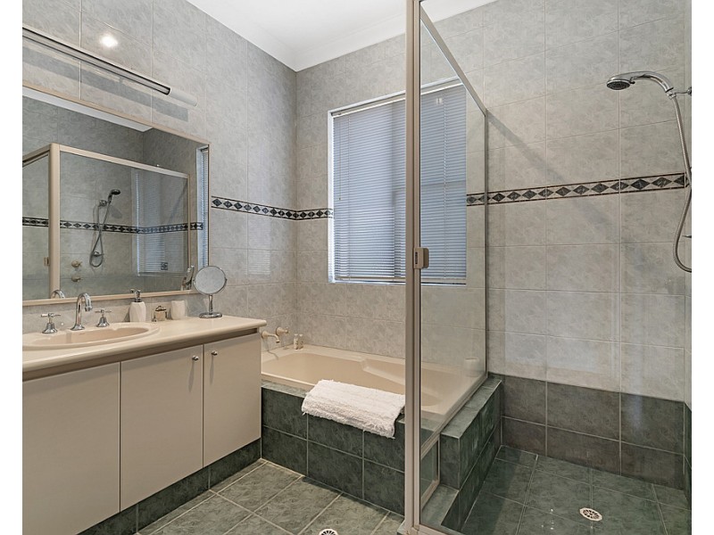 41 Moreing Road, Attadale WA 6156