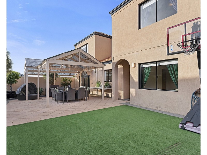 41 Moreing Road, Attadale WA 6156