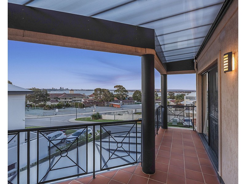 41 Moreing Road, Attadale WA 6156