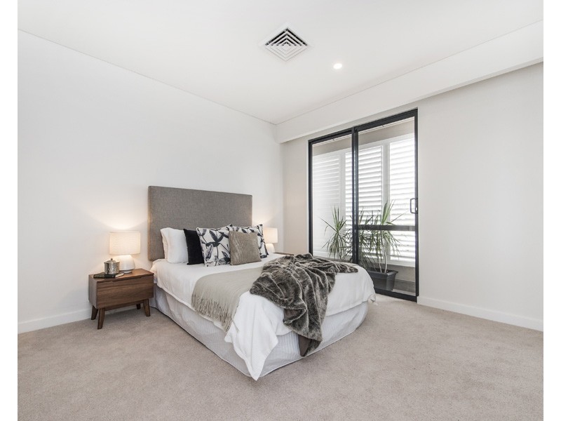 4/1 Hayward Way, Myaree WA 6154