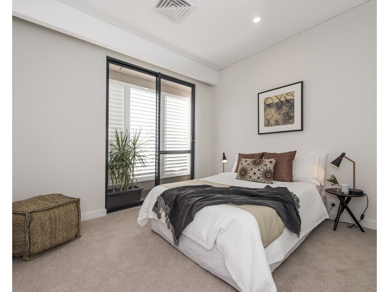 4/1 Hayward Way, Myaree WA 6154