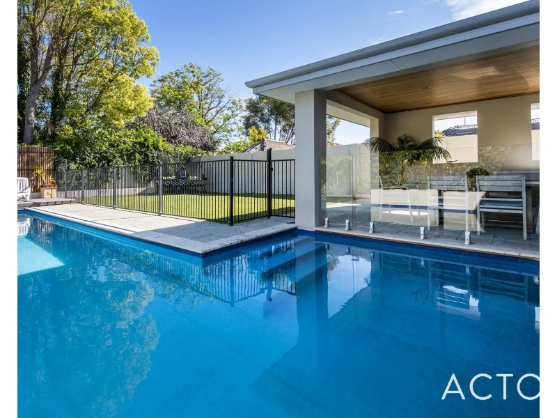 14B Perkins Road, Melville WA 6156