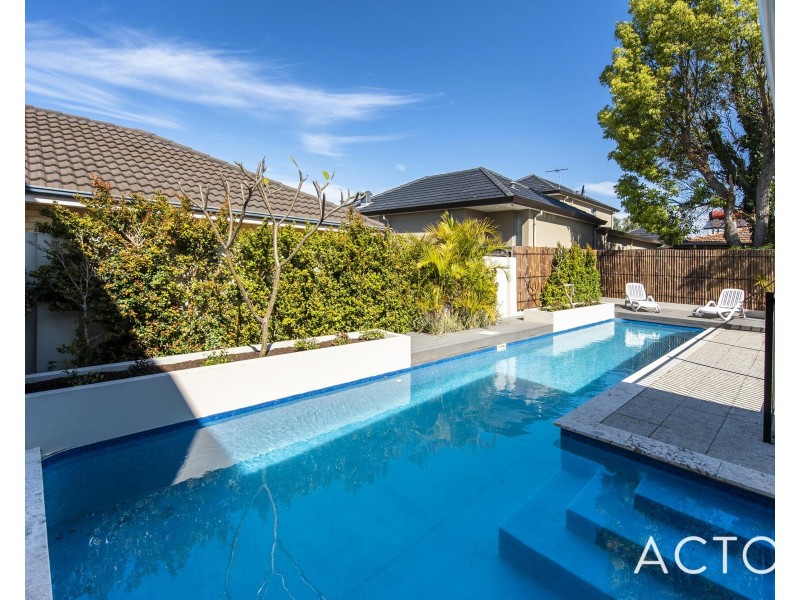 14B Perkins Road, Melville WA 6156