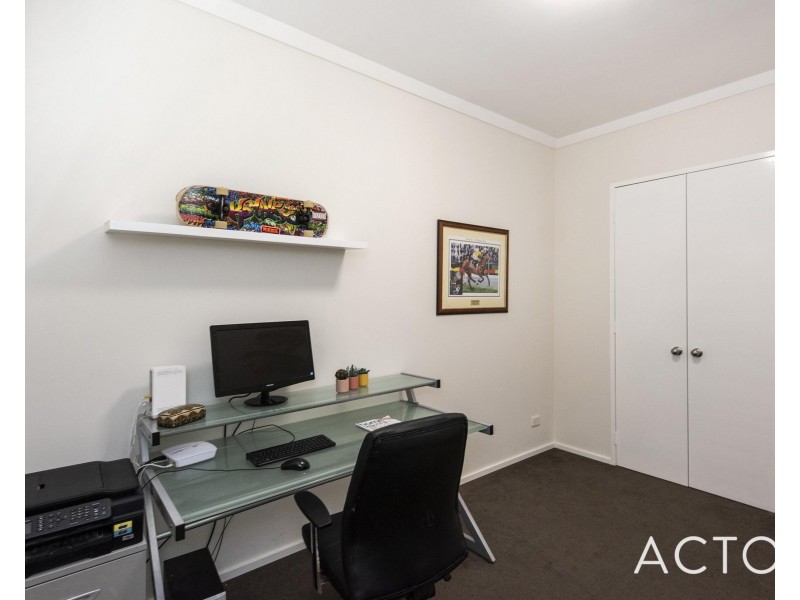 14B Perkins Road, Melville WA 6156