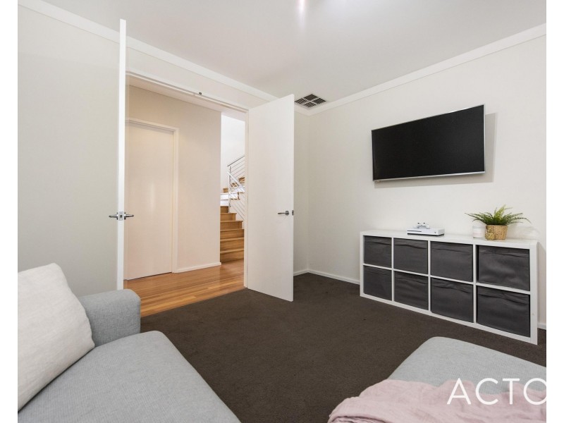 14B Perkins Road, Melville WA 6156