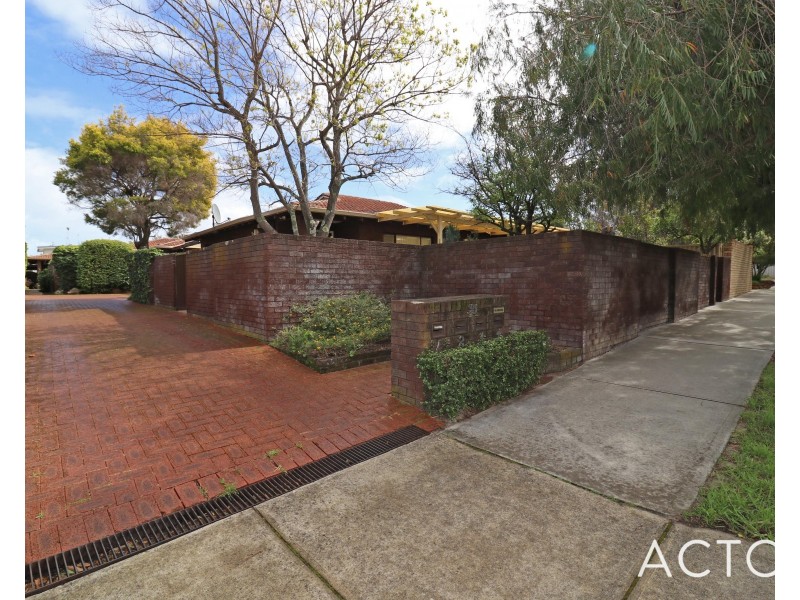 2/33 Park Street, Como WA 6152