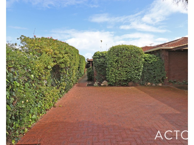 2/33 Park Street, Como WA 6152