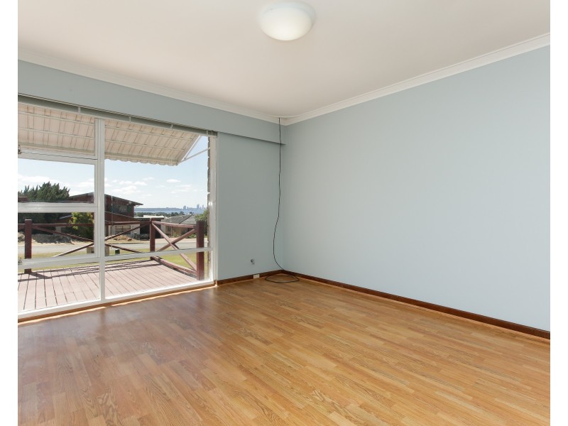 7B Renton Street, Melville WA 6156