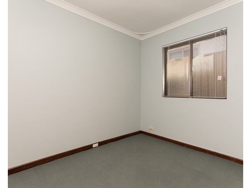 7B Renton Street, Melville WA 6156