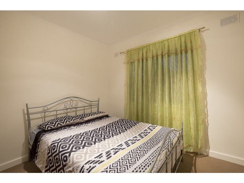 2 Pauls Drive, Valley View SA 5093