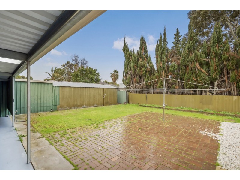 2 Pauls Drive, Valley View SA 5093