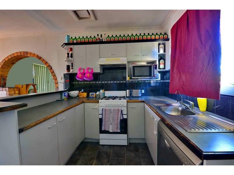 2 Caruso crescent, Brahma Lodge SA 5109