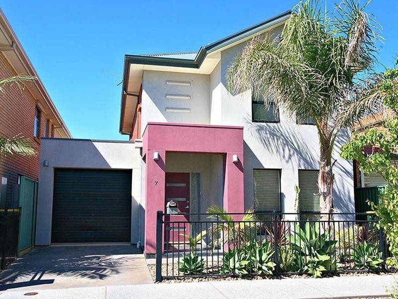 7 Reunion Lane, Mawson Lakes SA 5095