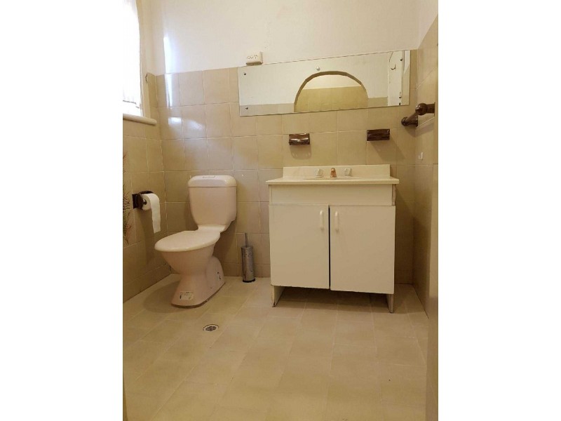 11a Churchill Road,, Ovingham SA 5082