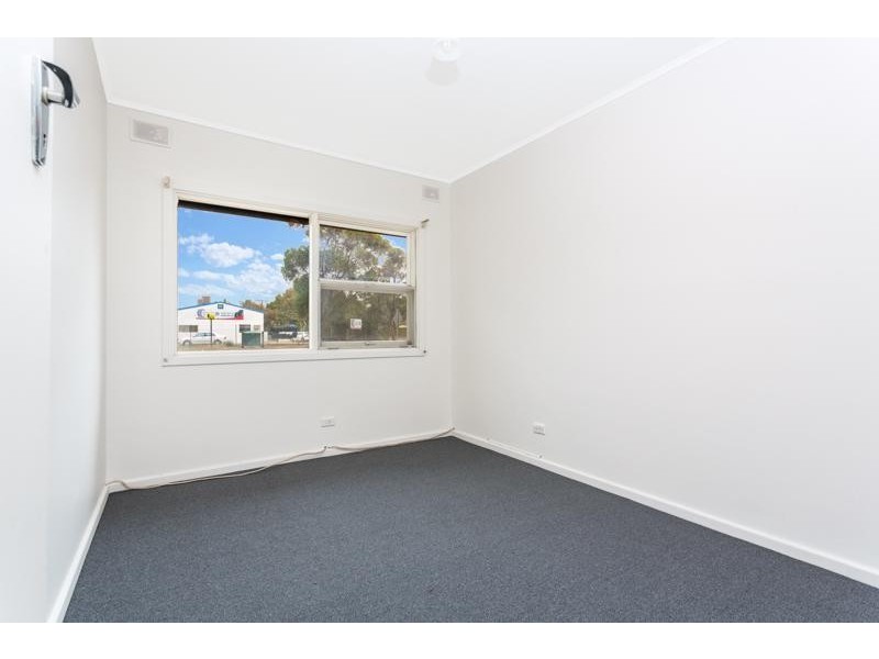 92 crosskeys road, Brahma Lodge SA 5109