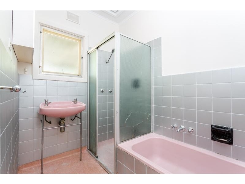 92 crosskeys road, Brahma Lodge SA 5109