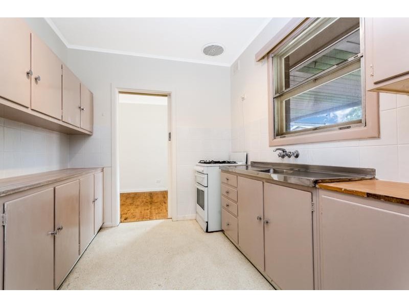 92 crosskeys road, Brahma Lodge SA 5109